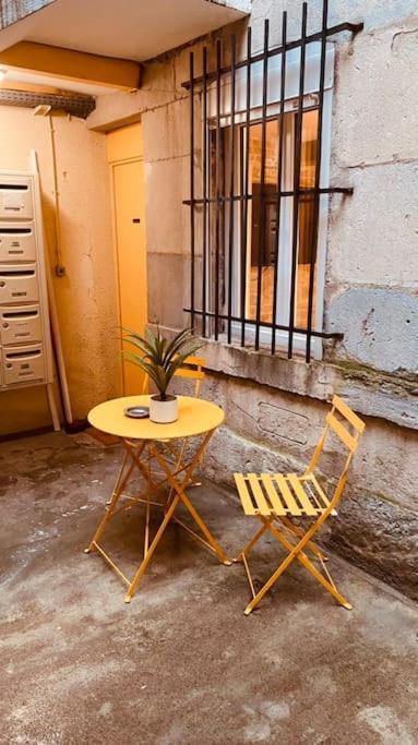 Studio Renove Avec Patio, Coeur Du Centre Ville Besançon Exterior foto